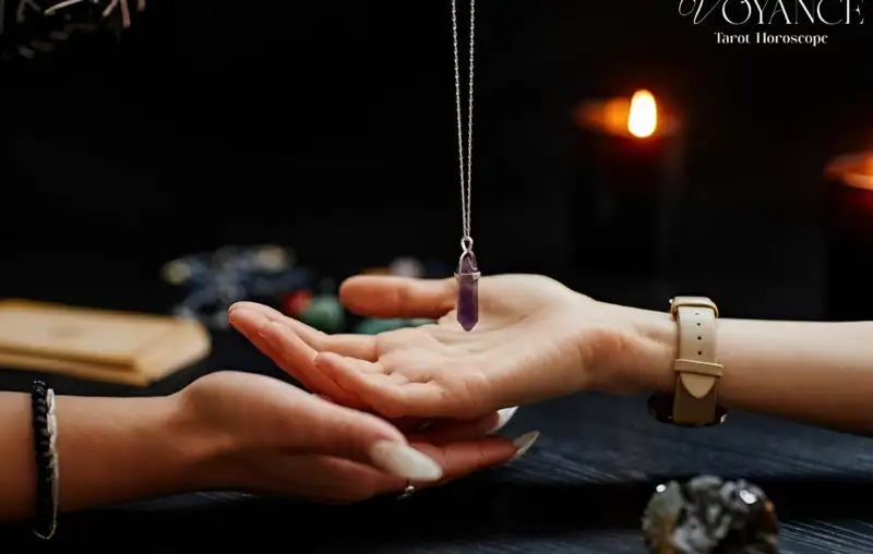 Personne ressentant ses facultés médiumniques — clairvoyance et empathie